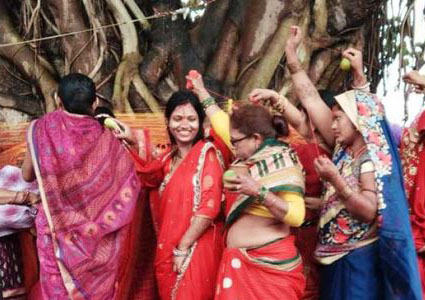 मिथिलानी बर्साइत पर्व मनाउँदै