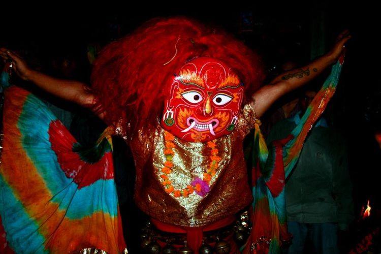 श्रावण कृष्ण चतुदर्शीका दिन मनाइने घण्टाकर्ण अर्थात् गठामङ्गल पर्व