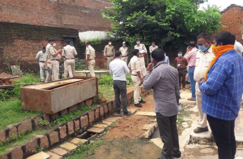 एकै परिवारका पाँच सदस्यको घरमै झुण्ड्याएर हत्या