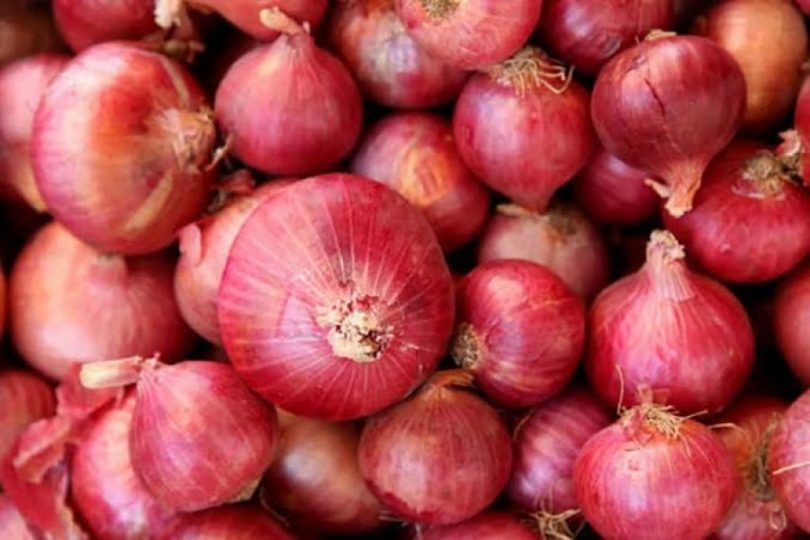 बजार अनुगमनबाट बरामद प्याज खाद्य कम्पनीले बिक्री गर्ने