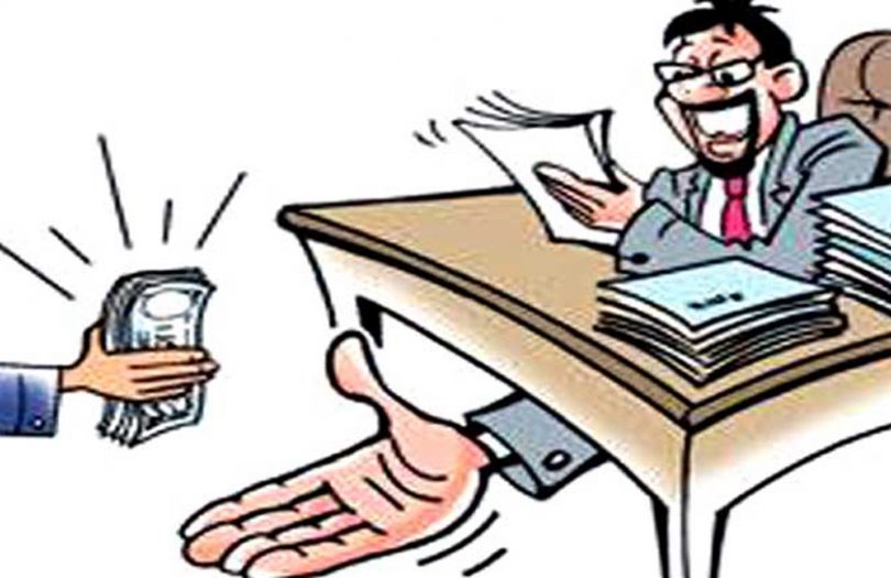 नवलपरासीमा २ लाख घुससहित जिल्ला अदालतका कम्प्युटर अपरेटर पक्राउ