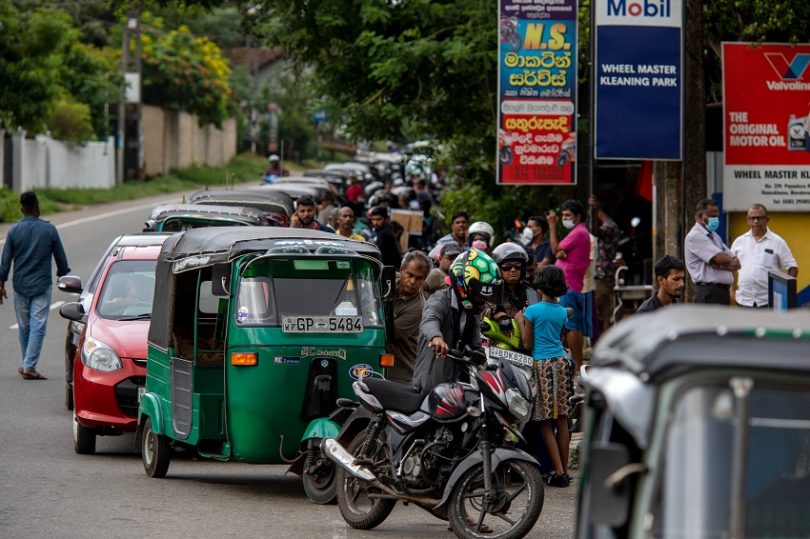 श्रीलङ्काले अर्को महिनादेखि इन्धनमा साप्ताहिक कोटा छुट्याउने