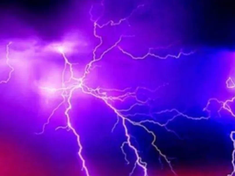 ताप्लेजुङमा चट्याङ लागेर एक जनाको मृत्यु, दुई घाइते
