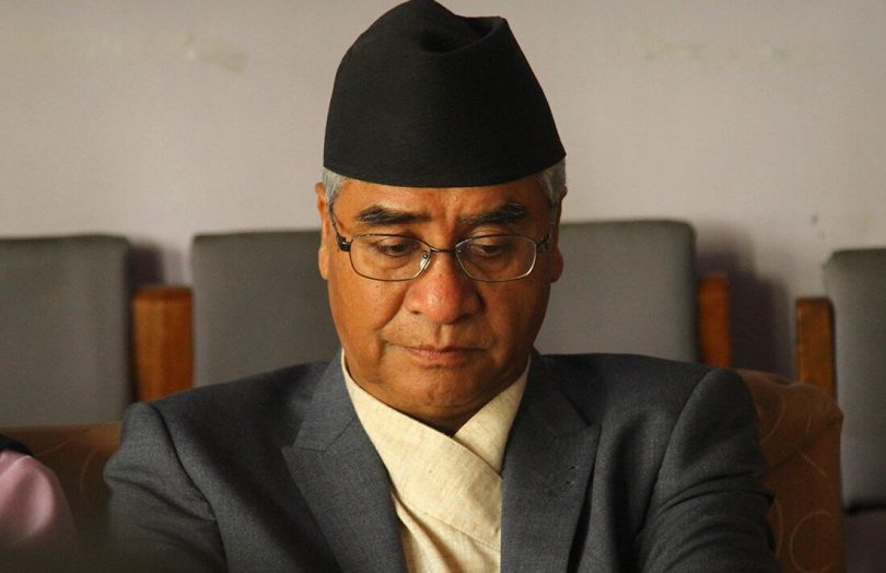 स्वास्थ्य उपचारका लागि सिंगापुर पुगे देउवा