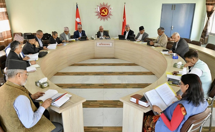 एमाले पोलिटब्युरो बैठक : प्रतिवेदनमाथि आज पनि छलफल
