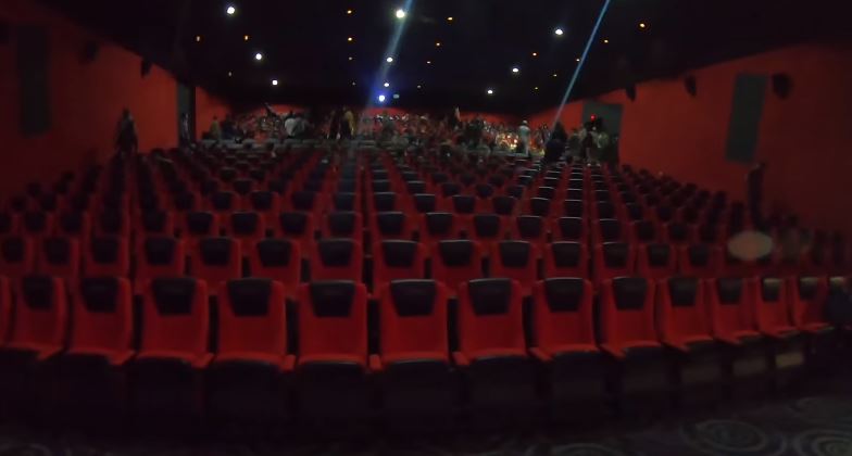 कर खारेजीकाे माग गर्दै देशभरका चलचित्र घर बन्द