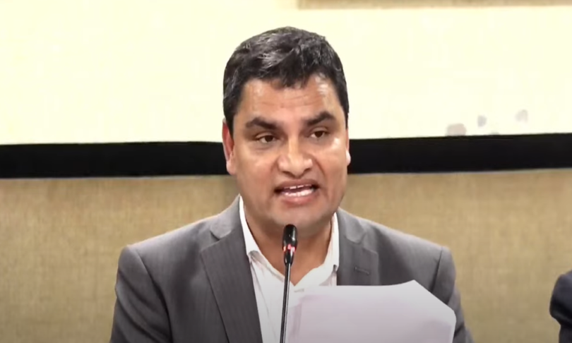 स्वास्थ्य बीमाको दायरा बढाएर पाँच लाख पुर्याउने मन्त्री पौडेलकाे प्रस्ताव