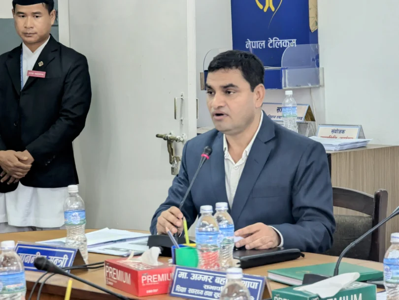 स्वास्थ्य बीमा अझैपनि व्यवस्थित छैन : मन्त्री पौडेल