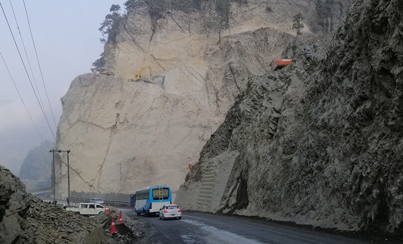 नारायणगढ–मुग्लिन सडक दुईतर्फी सञ्चालन