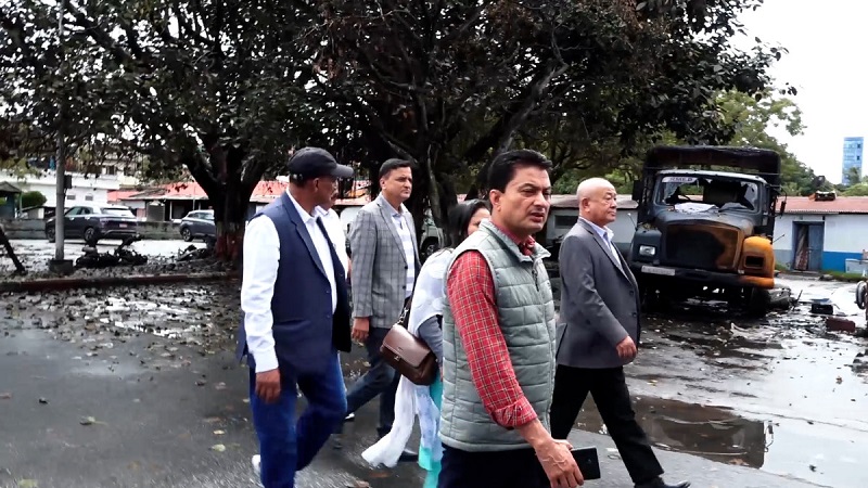 एमाले नेताहरूद्वारा सिंहदरबारलगायत क्षतिग्रस्त संरचनाको अवलोकन