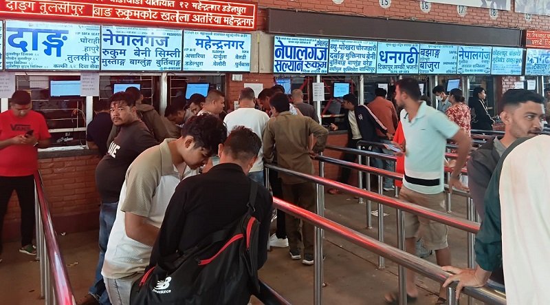 दशैँ सुरू नहुँदै काठमाडौं उपत्यकाबाट बाहिरिनेको सङ्ख्या बढ्यो