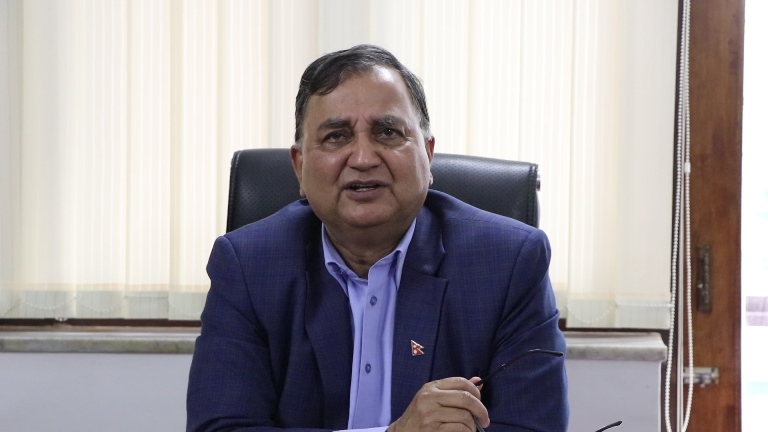 एमाले अध्यक्षका लागि ईश्वर पोखरेलको उम्मेदवारी घोषणा