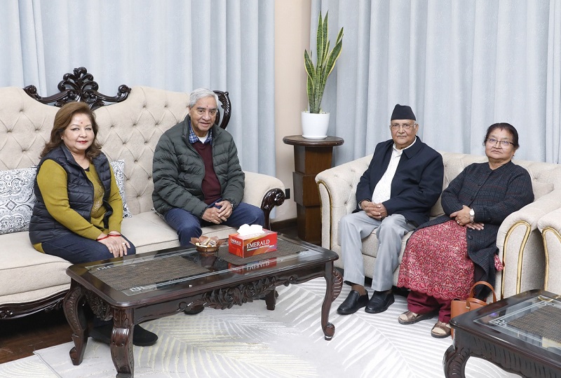 महाराजगञ्जमा ओली र देउवाबीच भेटवार्ता