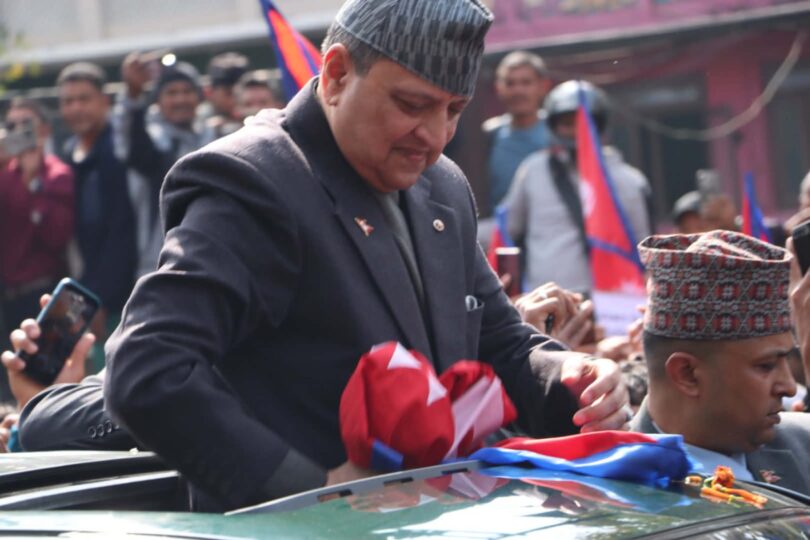 पूर्वराजालाई काठमाडौंमा राजावादीहरूको स्वागत