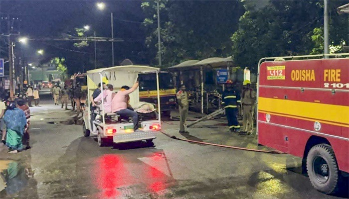 भारतको एक अस्पतालमा आगलागी : १० जना बिरामीको ज्यान गयो