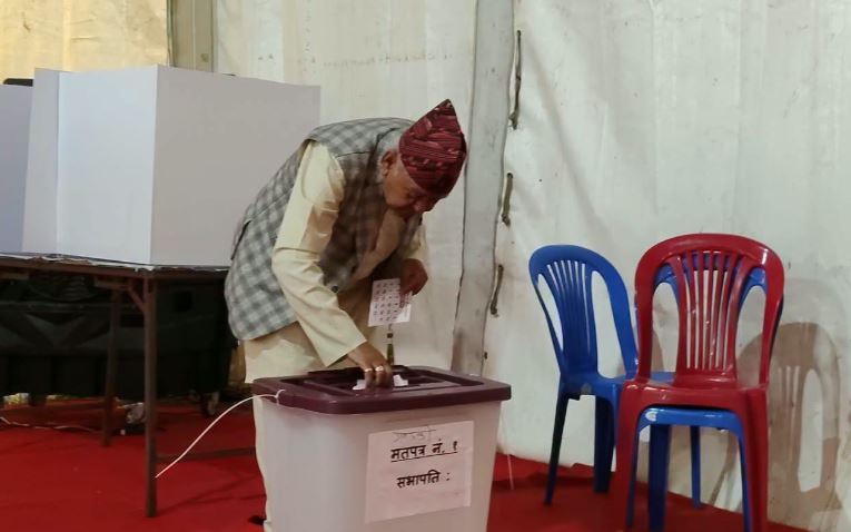 कांग्रेस महाधिवेशनमा मतदानको समय बेलुका ७ बजेसम्म
